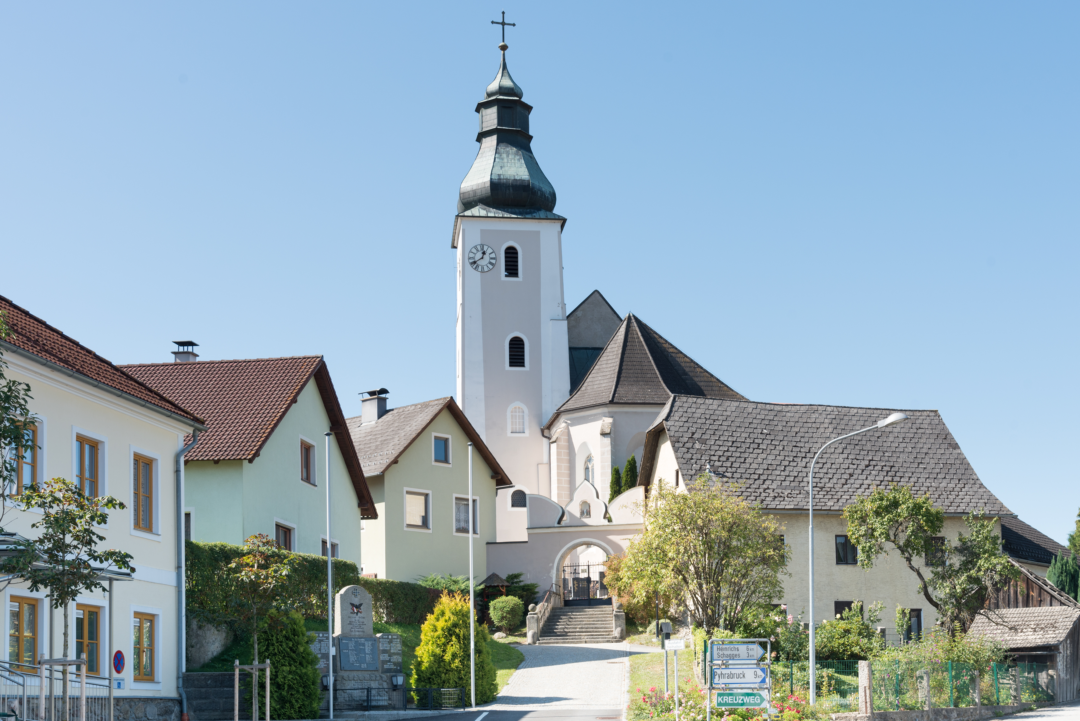 Nahaufnahme Kirche Lainsitztal
